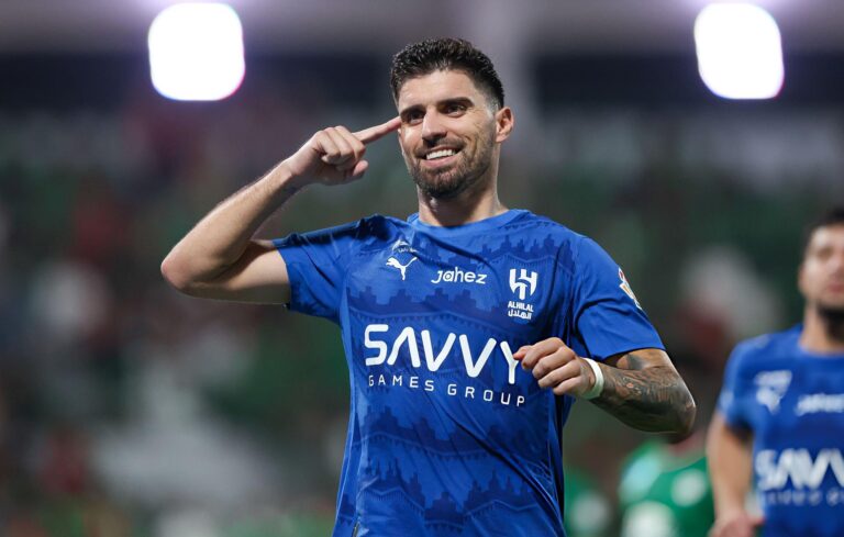 روبن نيفيز لاعب الهلال السعودي