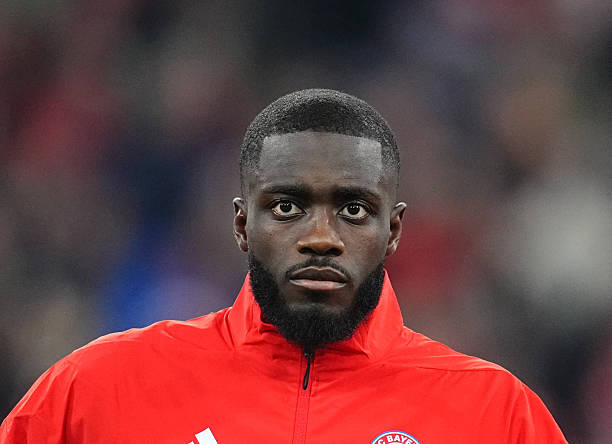 رغم اهتمام ريال مدريد… أوباميكانو يقترب من تجديد عقده مع بايرن ميونخ 1 أوباميكانو لاعب بايرن ميونخ